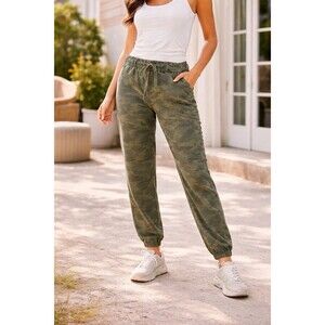 Levi’s Off-Duty Women’s Camo Jogger Pants Green Camouflage Size M Drawstring